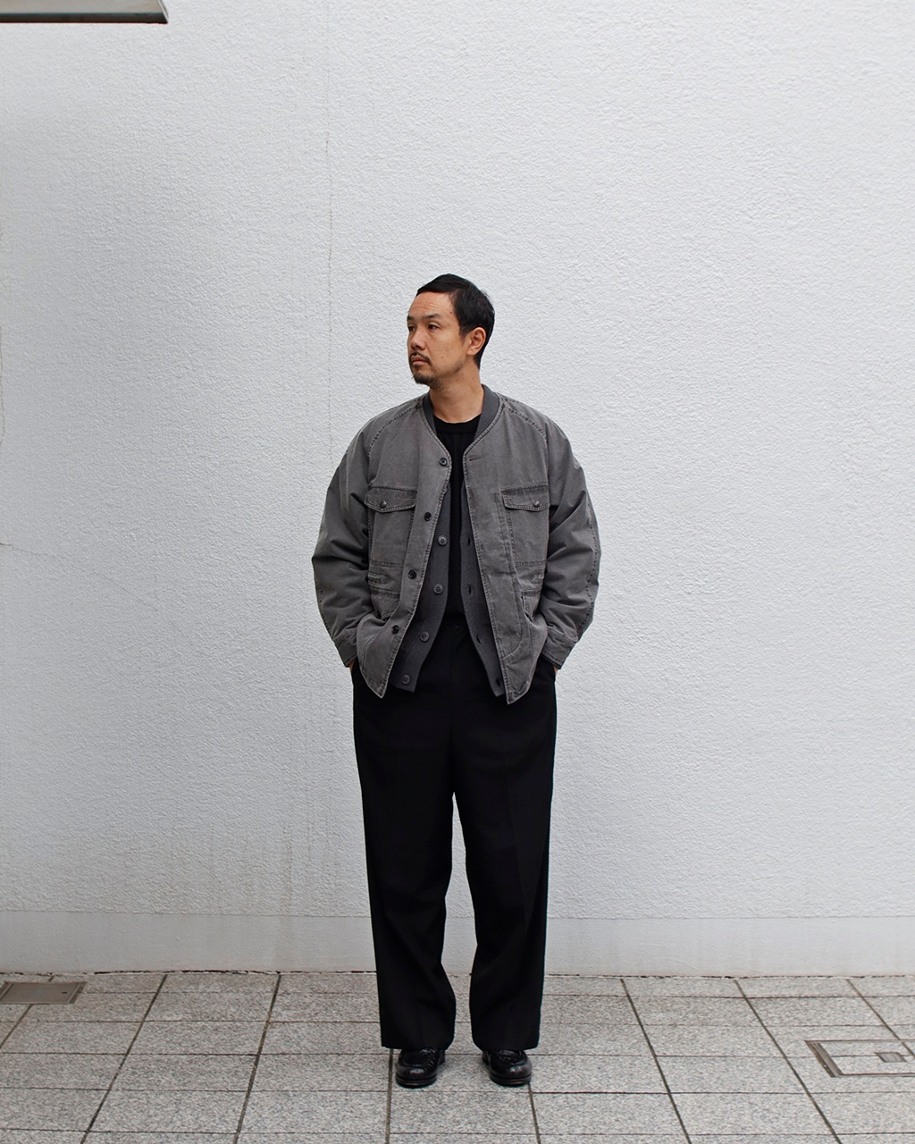 ABE

model height : 175cm

・Jacket : XS
・Knit : S


リンクの無い商品・実際の着用感などは、お気軽にスタッフまでお問い合わせください。

nanamica DAIKANYAMA
TEL : 03-5728-6550