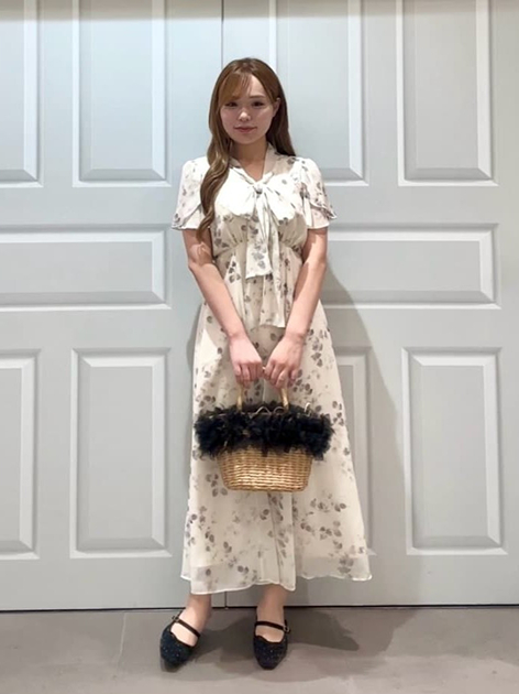 mamiさんの「PROPORTION BODY DRESSING｜フラワープリントボウタイワンピース」を使ったコーディネート