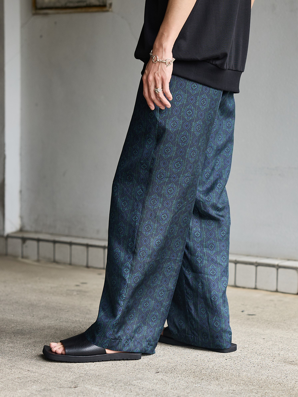48127934