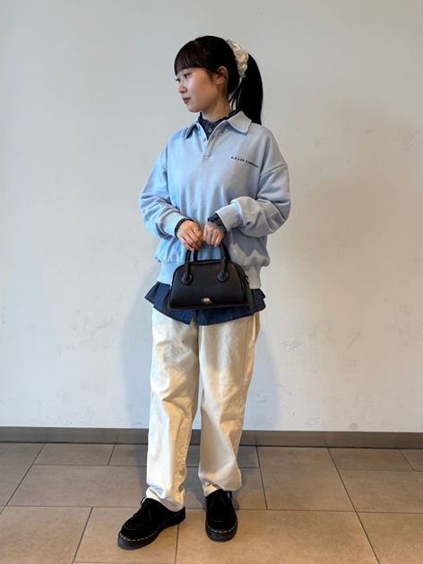 コクーンシティ2店のREMIさんのLeeの【LOOKBOOK掲載】POLO COLLAR SWEAT / ポロカラースウェットを使ったコーディネート