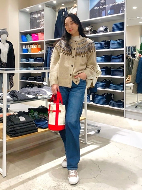 EDWIN DENIM GALAXY 流山おおたかの森S.CのryokoさんのSOMETHINGのSOMETHING ノルディックニットカーディガン【長袖】を使ったコーディネート
