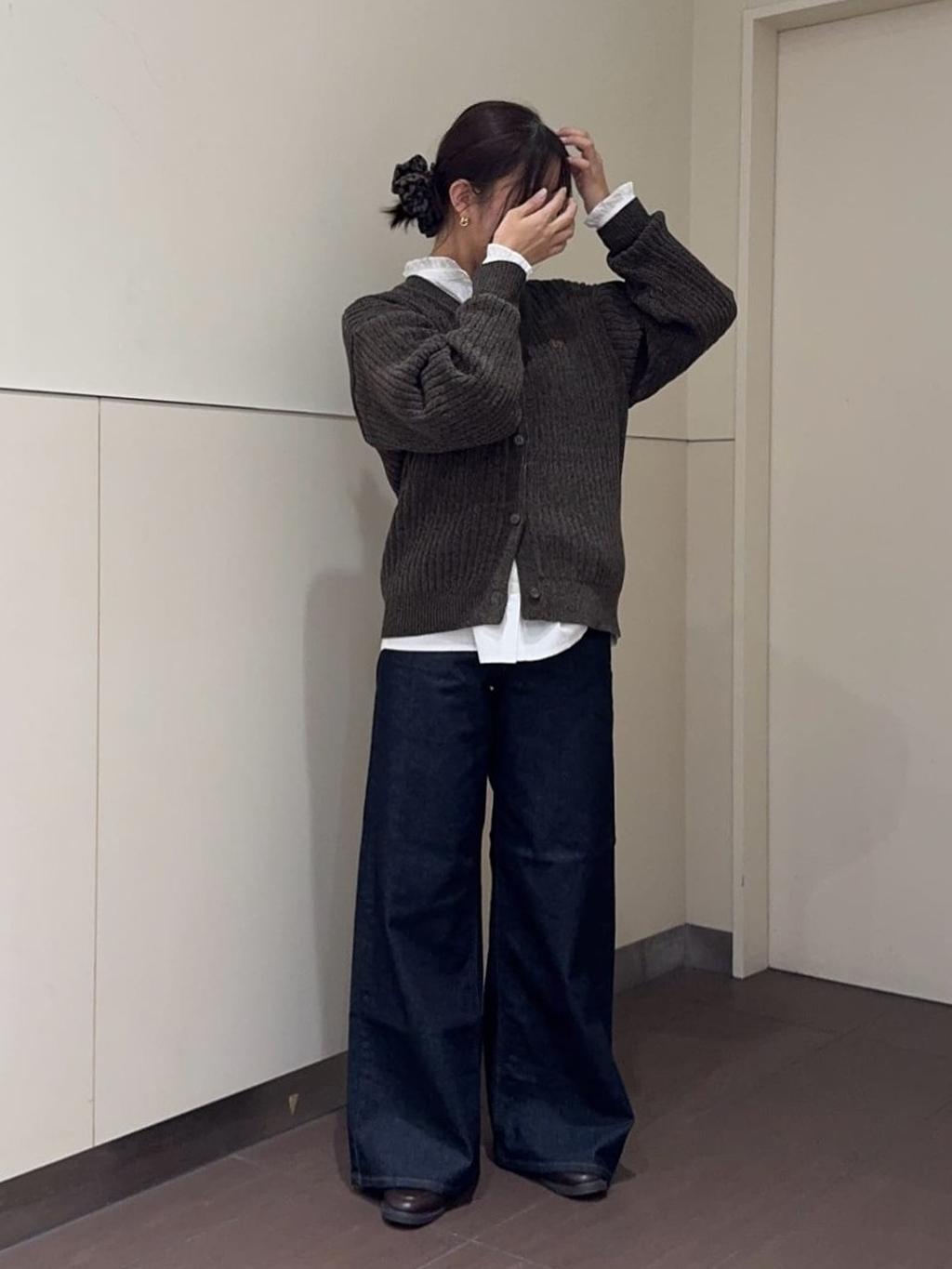 ルクア大阪のwa⭐︎さんのLeeの【LOOKBOOK掲載】FRILL DENIM SHIRTS / フリルデニムシャツを使ったコーディネート