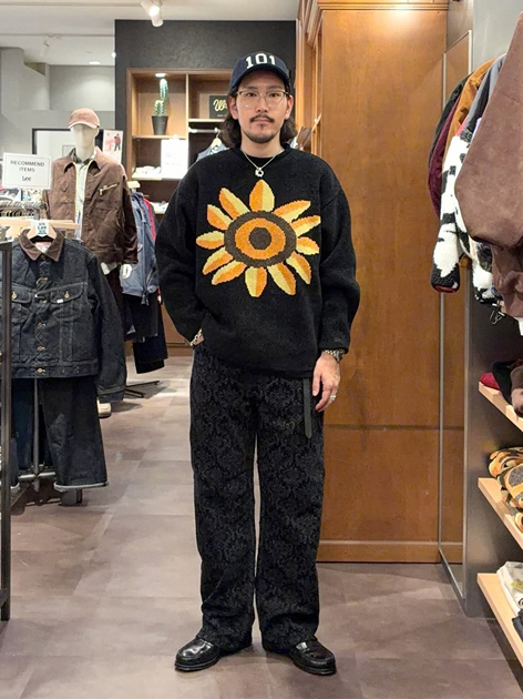 なんばパークスのホソノさんのLeeのMALL KNIT CREW / モールニットを使ったコーディネート