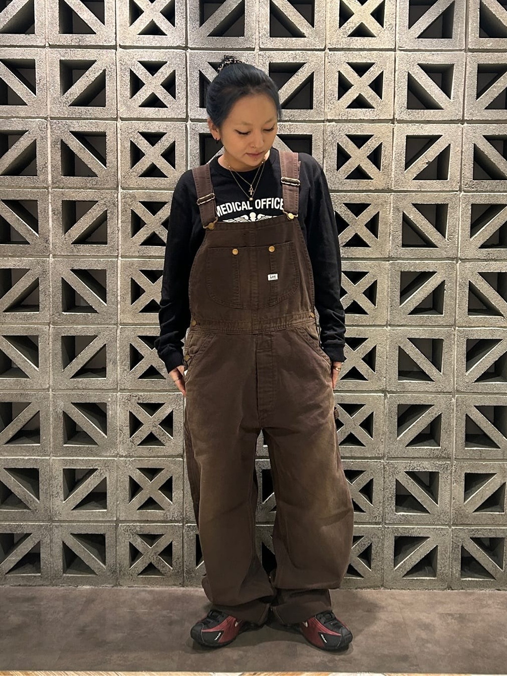ルミネエスト新宿店のAYUMIさんのLeeの【試着対象】DUNGAREESオーバーオールパンツ ダック素材【セットアップ可】を使ったコーディネート