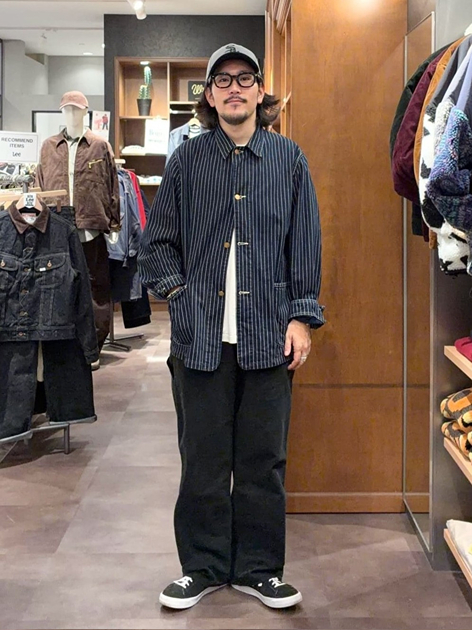 なんばパークスのホソノさんのLeeの【試着対象】DUNGAREES ワイドペインターパンツ/デニム セットアップ対応【ユニセックス】を使ったコーディネート
