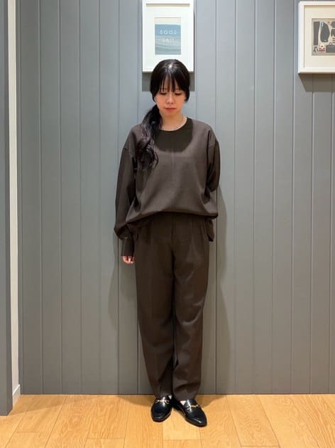 IKEDAさんの「green label relaxing｜fleurie(フルリー) バック ボタン プルオーバー ブラウス」を使ったコーディネート