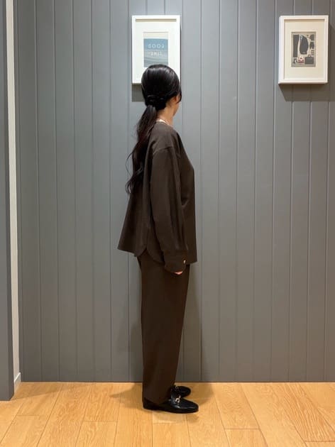 IKEDAさんの「green label relaxing｜fleurie(フルリー) バック ボタン プルオーバー ブラウス」を使ったコーディネート