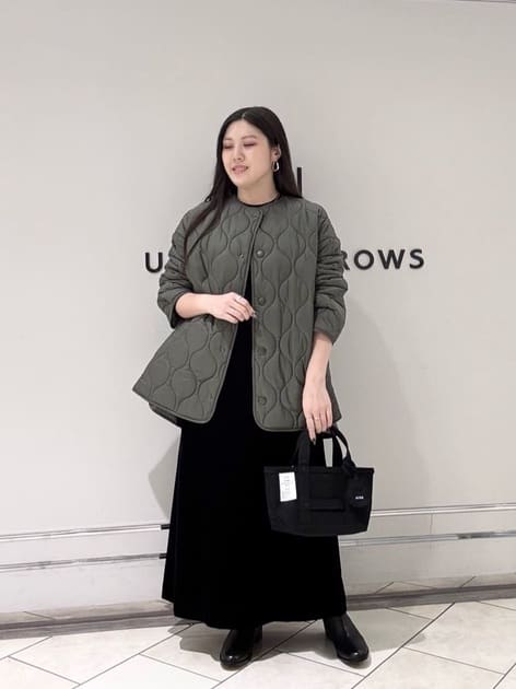 YAHAGIさんの「UNITED ARROWS｜ベルベット サロペット スカート」を使ったコーディネート