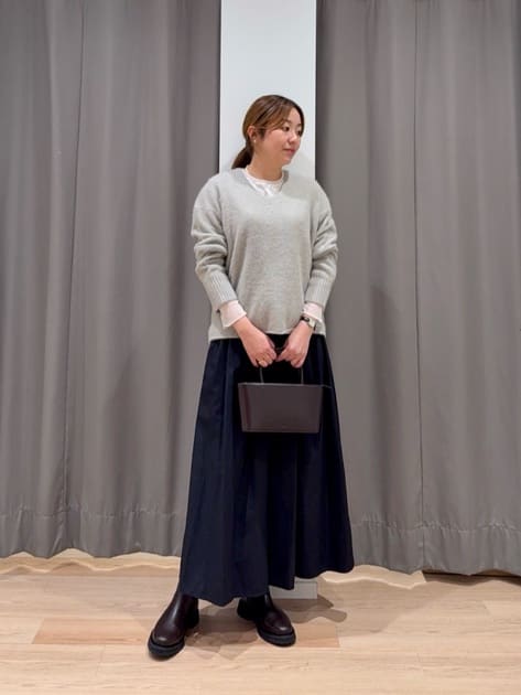 ANDOさんの「green label relaxing｜タック ギャザー スカート」を使ったコーディネート