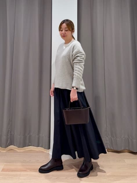 ANDOさんの「green label relaxing｜タック ギャザー スカート」を使ったコーディネート
