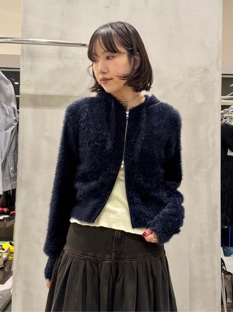 NARUOさんの「BEAUTY&YOUTH UNITED ARROWS｜＜Levi's＞ヨーク プリーツ デニムスカート」を使ったコーディネート