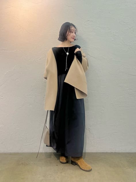 宮腰さんの「Whim Gazette｜フロッキーギャザープルオーバー」を使ったコーディネート