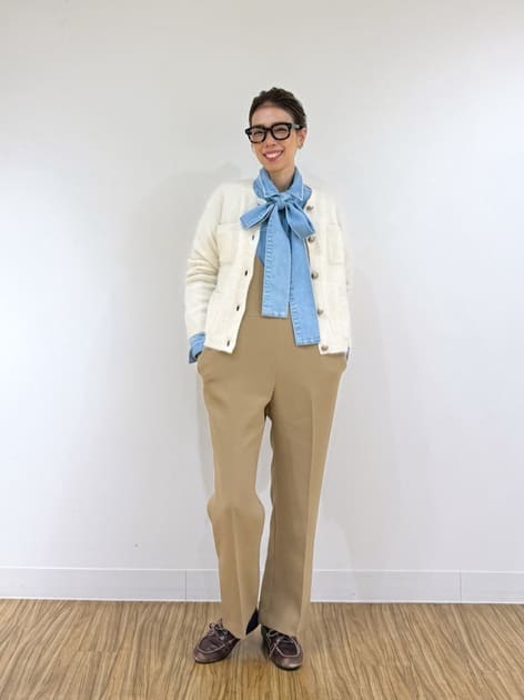 遠藤  さんの「Whim Gazette｜カシミヤ混ファークルーネックニットジャケット〈WEB限定カラーあり〉」を使ったコーディネート