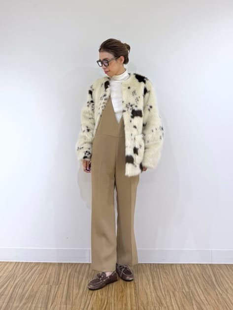 遠藤  さんの「Whim Gazette｜〈WEB限定〉【THE PAUSE】ランダムテレコタートルプルオーバー」を使ったコーディネート