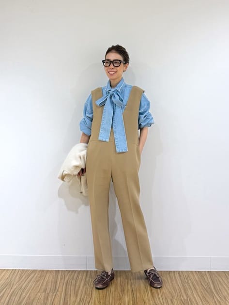 遠藤  さんの「Whim Gazette｜カシミヤ混ファークルーネックニットジャケット〈WEB限定カラーあり〉」を使ったコーディネート