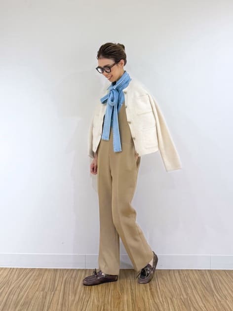 遠藤  さんの「Whim Gazette｜カシミヤ混ファークルーネックニットジャケット〈WEB限定カラーあり〉」を使ったコーディネート