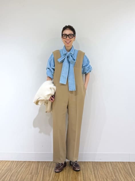遠藤  さんの「Whim Gazette｜カシミヤ混ファークルーネックニットジャケット〈WEB限定カラーあり〉」を使ったコーディネート