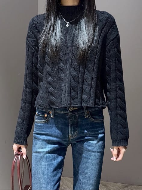 坂入　柚さんの「MOUSSY｜WAVE LINE HAND バッグ」を使ったコーディネート