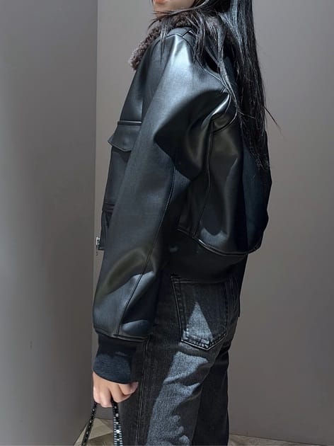 坂入　柚さんの「MOUSSY｜JEWEL STUDS SHOUDER バッグ」を使ったコーディネート