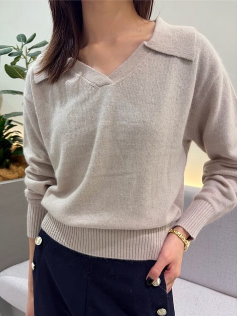 mocoさんの「NATURAL BEAUTY BASIC｜<WEB限定ｶﾗｰ:ﾗｲﾄｸﾞﾘｰﾝ><ちょうど､いい服>品よく､ゆるく｡ｽ  」を使ったコーディネート