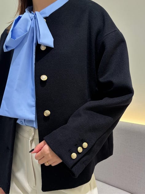 mocoさんの「NATURAL BEAUTY BASIC｜<WEB限定ｶﾗｰ:ﾓｶ><ちょうど､いい服>&ldquo;いつものが見違えるﾊｰﾌｺｰ 」を使ったコーディネート